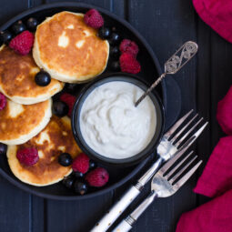 Nadýchané kefírové lievance, ktoré netreba kysnúť: lahôdka na rýchle rána