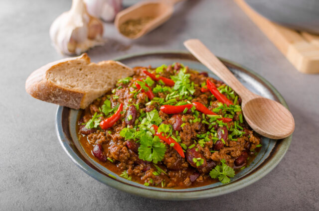 Ako nepokaziť chilli con carne: najčastejšie chyby, ktoré zničia chuť aj vôňu