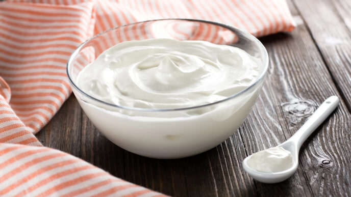 Jogurt a reflux: ako si uľahčiť trávenie a predísť páleniu záhy
