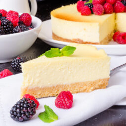 Cheesecake – krémový dezert, ktorý si zamiloval celý svet
