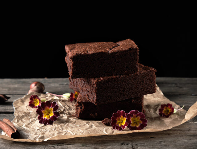 Čokoládové brownies s červenou repou: Dezert, ktorý prekvapí chuťou aj farbou