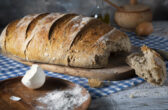 Domáci rascový chlieb z droždia: jednoduchý recept pre voňavú kuchyňu