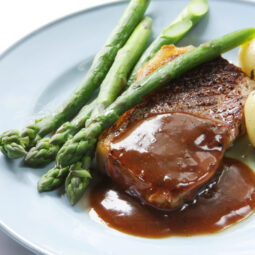 Univerzálna omáčka k mäsu