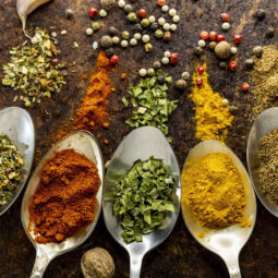 Provensálske korenie: čo v sebe skrýva a prečo si bez neho kuchyňa neporadí