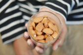Prečo nie je dobré prehnať to s mandľami: 7 nepríjemností, ktoré vás môžu prekvapiť