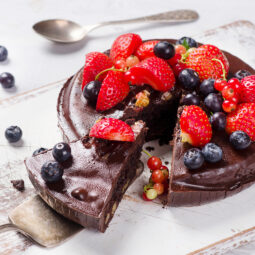 Neodolateľná čokoládová torta z troch ingrediencií