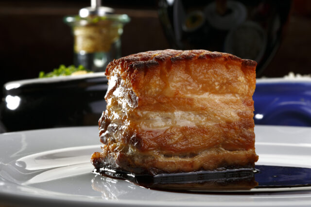 Pečený bravčový bôčik: získate z neho tradičné výpečky