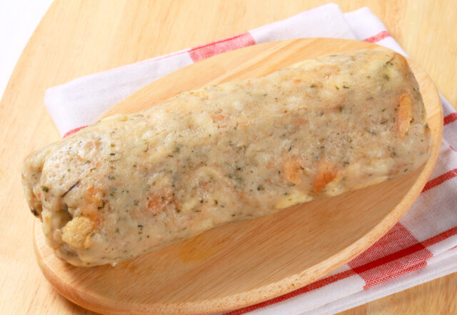 Žemľová knedľa podľa Pohlreicha