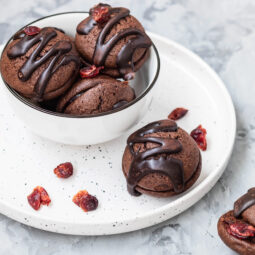 Čokoládové guľôčky s marmeládou