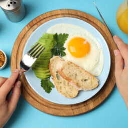 Čo si dať ráno na tanier? Inšpirujte sa tým, čo raňajkujú odborníci