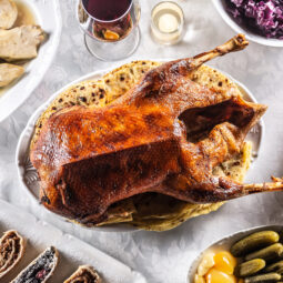 Pečená kačka s lokšami