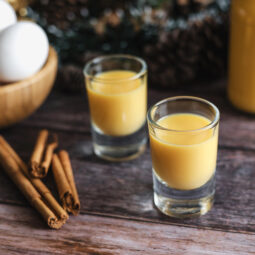 Domáci vaječný likér