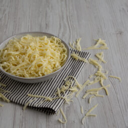 Nastrúhaný syr – jednoduchá prísada, ktorá dokáže zmeniť celé jedlo