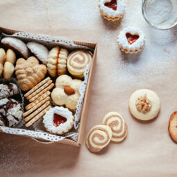 Ako dlho si môžete dovoliť skladovať krémové cukrovinky? Chladnička je istota, balkón nie