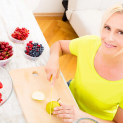 Ako po päťdesiatke znovu získať energiu: Strava, ktorá pomáha udržať hormóny v rovnováhe