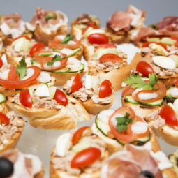 Silvester na jeden hryz: malé rybičkové jednohubky, ktoré miznú z taniera ako prvé