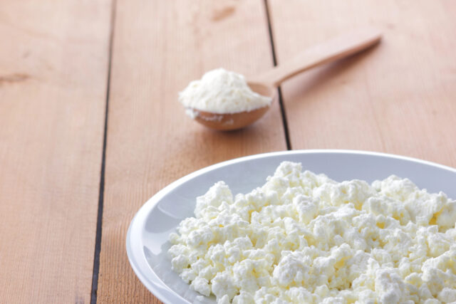 Ako si doma pripraviť tvaroh: jednoduchý a overený postup