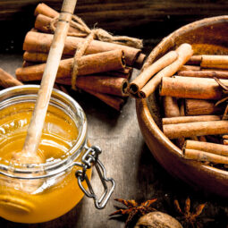 Škorica a med ako nenápadní spojenci pri chudnutí