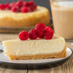 Nepečený cheesecake: sladký dezert, ktorý pripravíte skôr, než sa uvarí káva