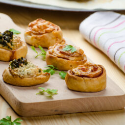 Slané krehké slimáky s nivou a cesnakom