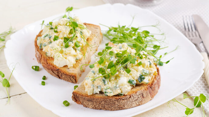 Zemiaková nátierka na slávnostné chlebíčky: krémový základ, ktorý unesie každú oblohu