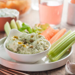 Zelerová pomazánka ako rýchla záchrana z kuchyne: jednoduchá chuťovka ideálna na silvestrovský stôl