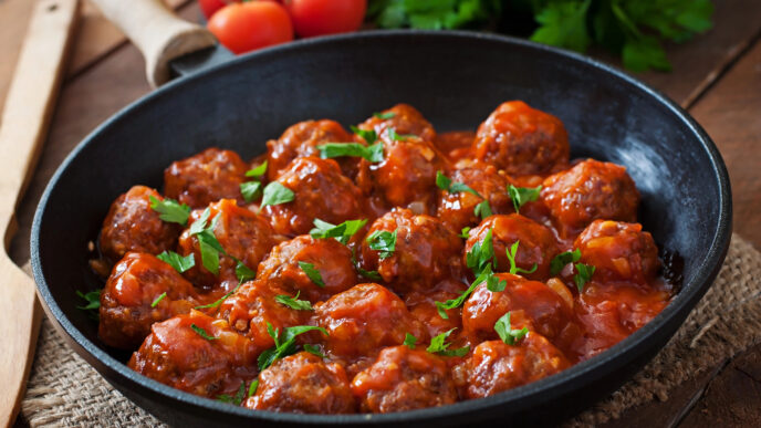 Mäsové guľky v paradajkovej omáčke