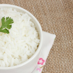 Dokonalá ryža bez lepenia: prečo sa kazí a ako tomu jednoducho zabrániť