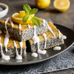 Rakúsky makový koláč bez múky: jednoduchý recept na vláčny bezlepkový dezert