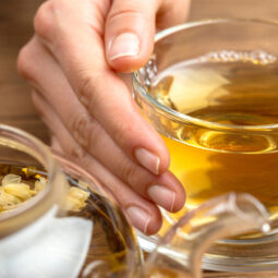 Robíte pri príprave čaju tieto chyby? Možno si kazíte chuť bez toho, aby ste o tom vedeli