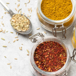 Domáce koreninové zmesi: jednoduché riešenie, ak viete, čo do nich patrí