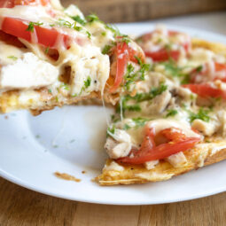 Blesková pizza z tortilly, ktorú zvládne každý