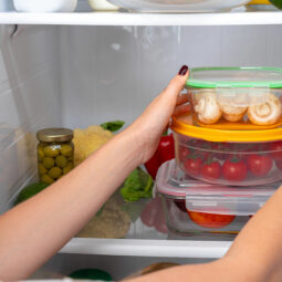 Ako mať v chladničke poriadok, ktorý šetrí jedlo aj peniaze