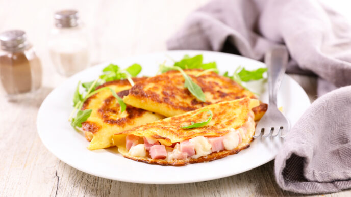 Zapekané palacinky na slano: so syrom, šunkou a volským okom