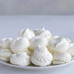 Nadýchané snehové pusinky, ktoré sa rozplývajú na jazyku