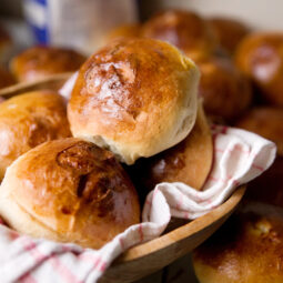 Čím natrieť pečivo, keď nemáme vajce? Praktické domáce riešenia