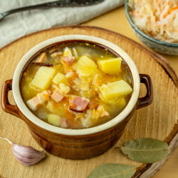 Couračka – poctivá zimná polievka z kyslej kapusty