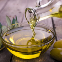 Ako uchovať olivový olej v čo najlepšej kvalite: Praktické rady do každej kuchyne