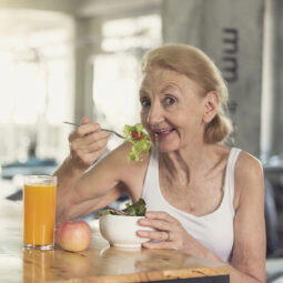 Tajomstvo dlhovekosti: Čo majú spoločné jedálničky ľudí, ktorí sa dožívajú vysokého veku