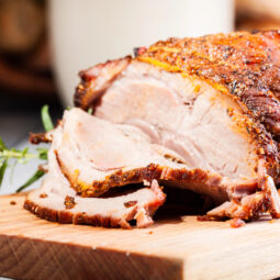 Šťavnatá pečená krkovička s chrumkavou kôrkou