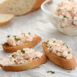 Rýchla krabia nátierka, ktorá poteší chuťové bunky