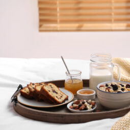 Zimné rána si pýtajú teplo: prečo zaradiť teplé raňajky a ako ich nastaviť, aby fungovali