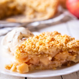 Rýchly jablkový crumble bez klasického cesta: sladká istota za pár minút