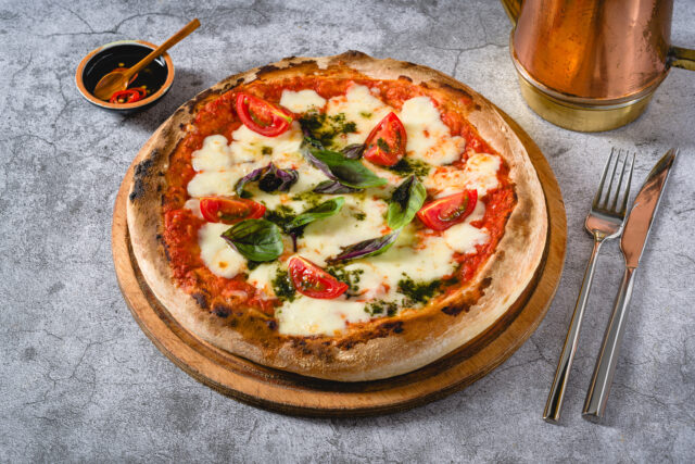 Domáca pizza ako z talianskej pizzerie: Tajomstvo je v poctivom kysnutom ceste