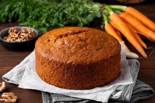 Šťavnatý mrkvový koláč s vlašskými orechmi: Sladká zimná klasika, ktorá zahreje