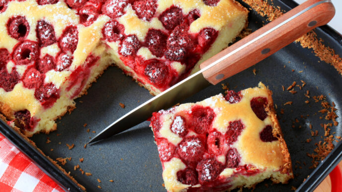 Ovocná bublanina ako od starej mamy: Jednoduchý recept na nadýchaný koláč