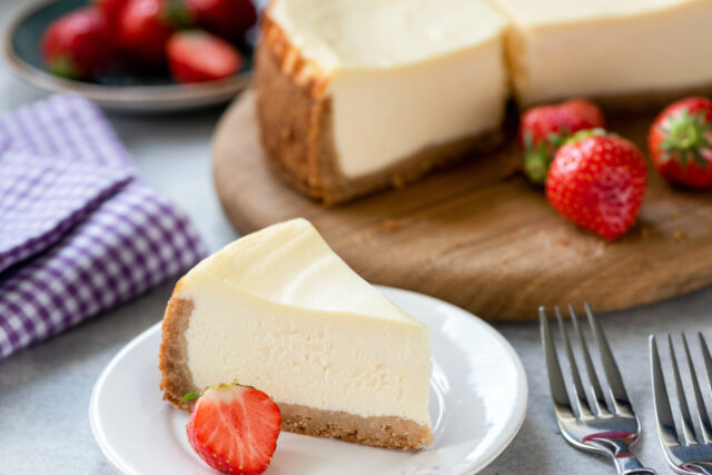 Nepečený cheesecake: jednoduchý dezert, ktorý zvládne každý