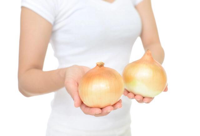 Cibuľa ako nenápadný pomocník pri chudnutí? Prekvapí najmä účinkom na brucho
