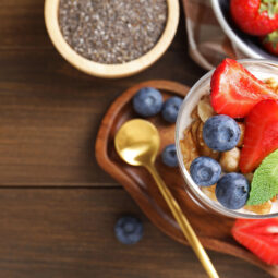 Raňajky pre mozog: 7 potravín, ktoré pomáhajú sústredeniu, pamäti aj psychickej pohode