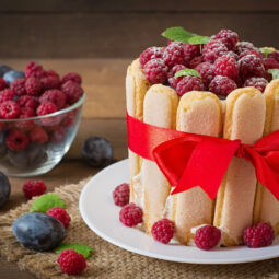 Nepečená torta Blueberry Pink: Luxusný dezert hotový za pár minút
